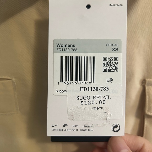 NWT💛Nike Sportswear Swoosh Women's Woven Jacket Size XS Tan - Picture 7 of 7
